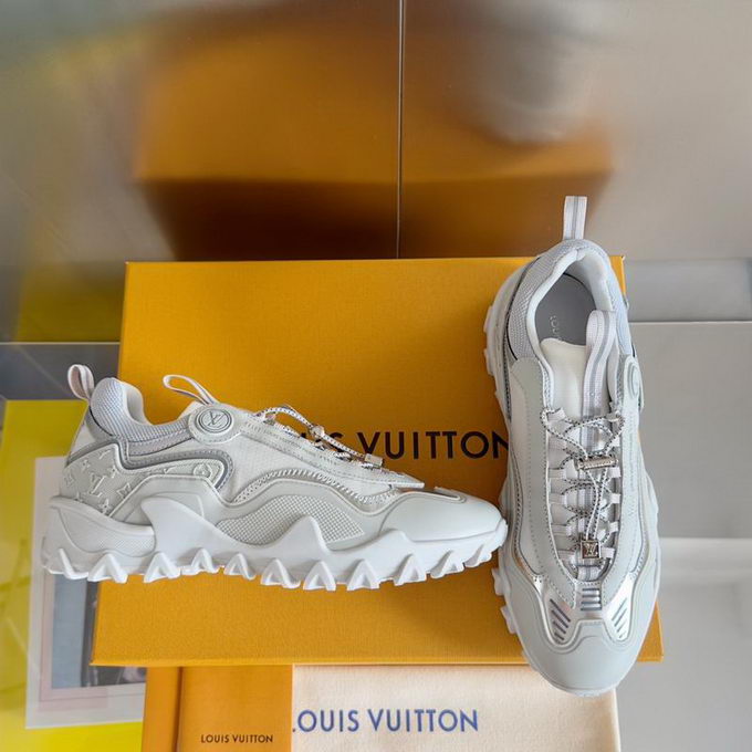 Louis Vuitton Sneakers Wmns ID:20250217-102